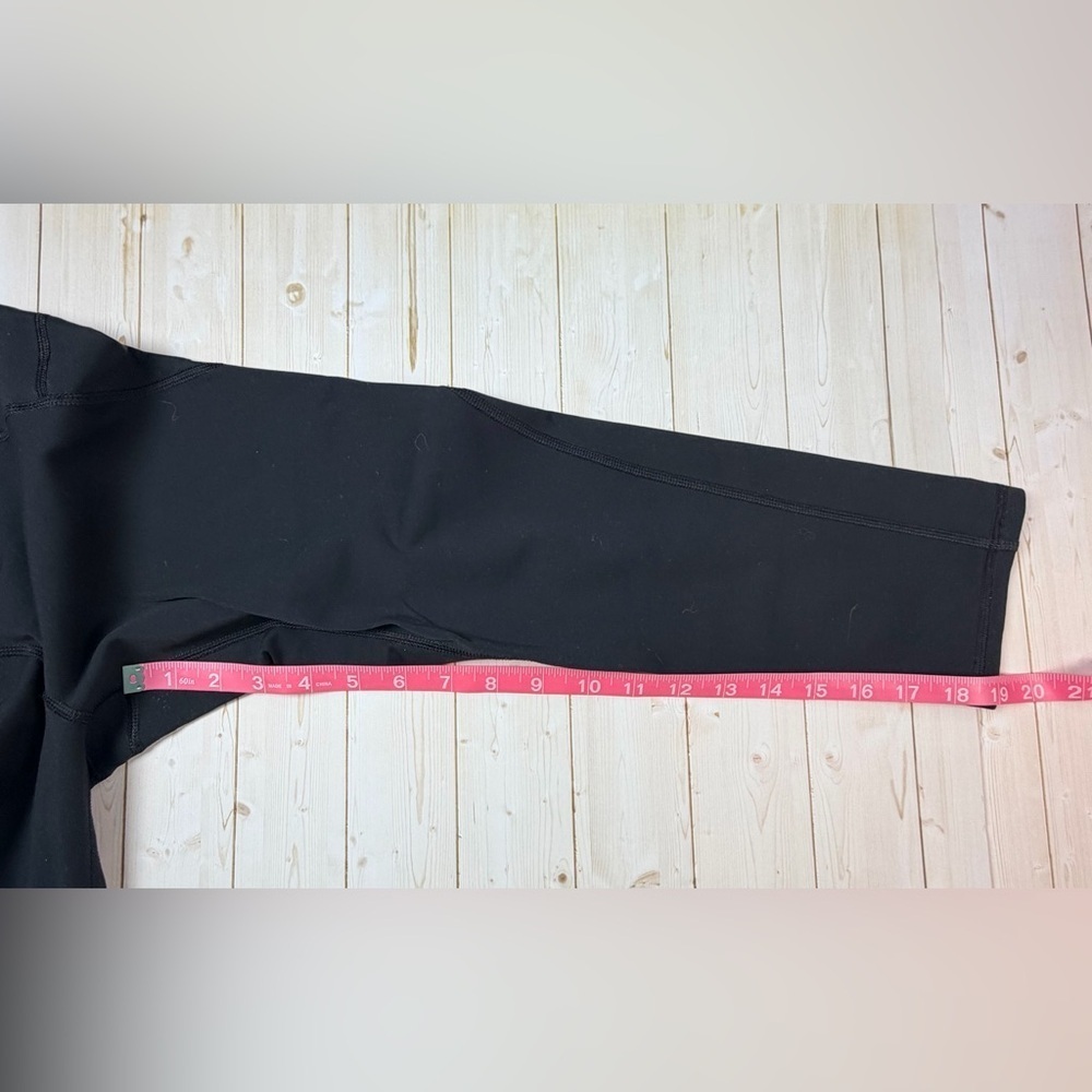 Athleta Capri Leggings in Black Size Small - Picture 11 of 11